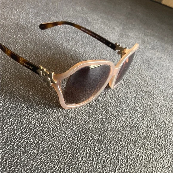 COACH Cat-Eye Sunglasses - Picture 3 of 8